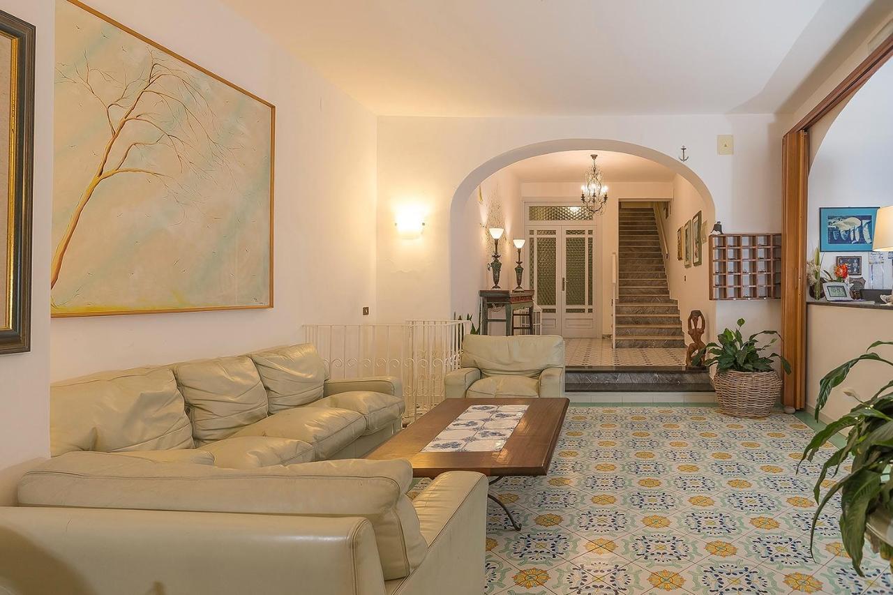 Hotel Villa Maria Sant'Angelo  Екстер'єр фото