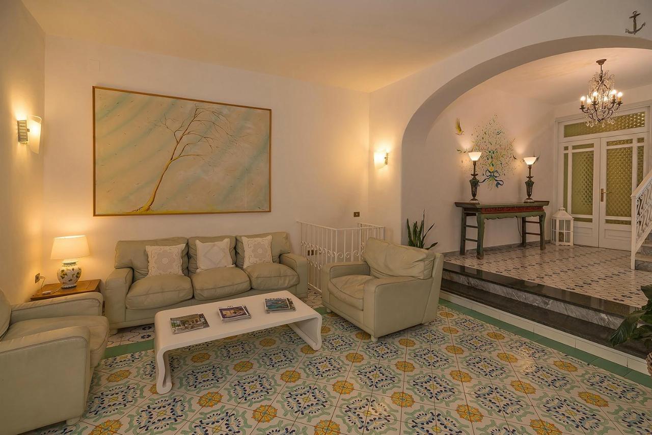 Hotel Villa Maria Sant'Angelo  Екстер'єр фото